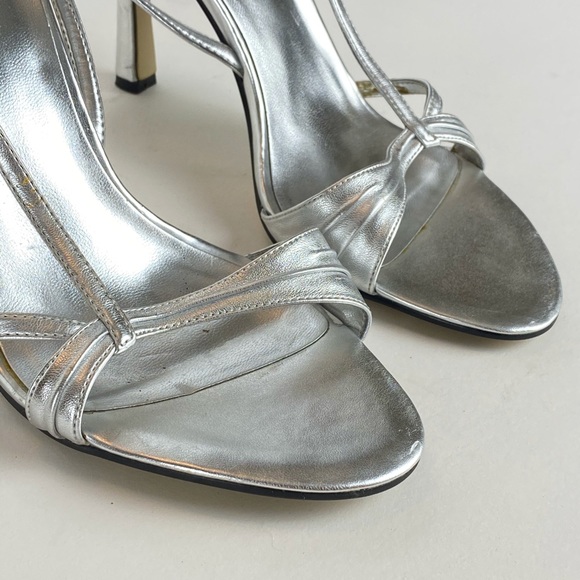Nine West Silver Twist Heels - Picture 5 of 8